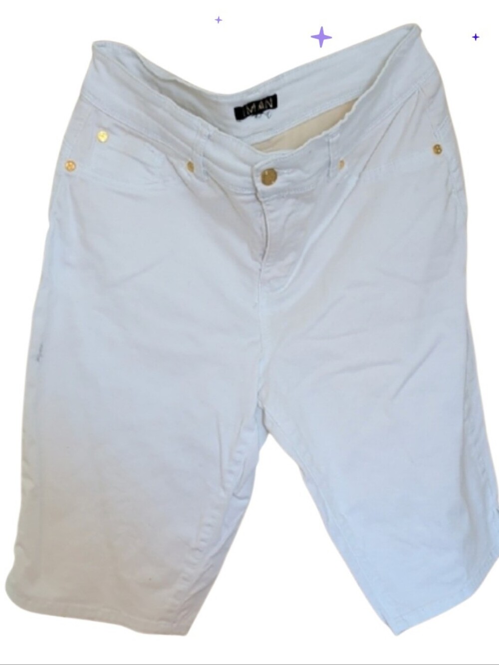 IMAN White Denim Mid-Length Shorts w/Gold Hardware. Size12. 2% Spandex98% cotton